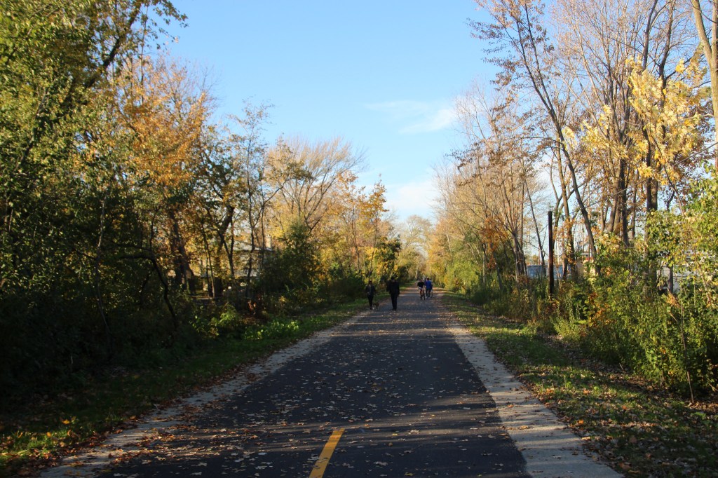 Lincolnwood Builds New Segments of the Valley Line Trail and the Weber Spur