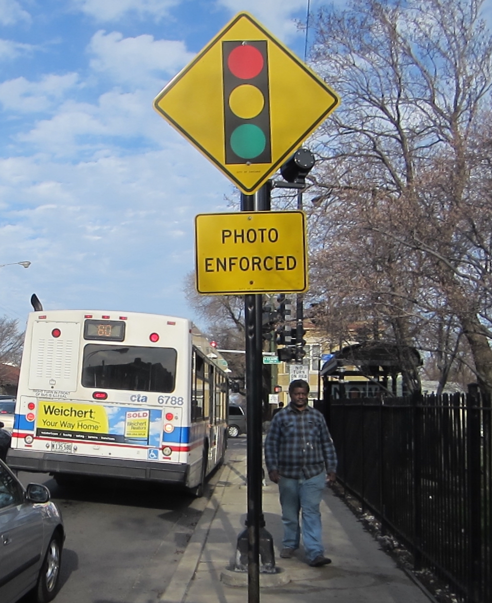 Study: Red Light Cams Improve Safety, Have “Spillover Effect” on Other Intersections