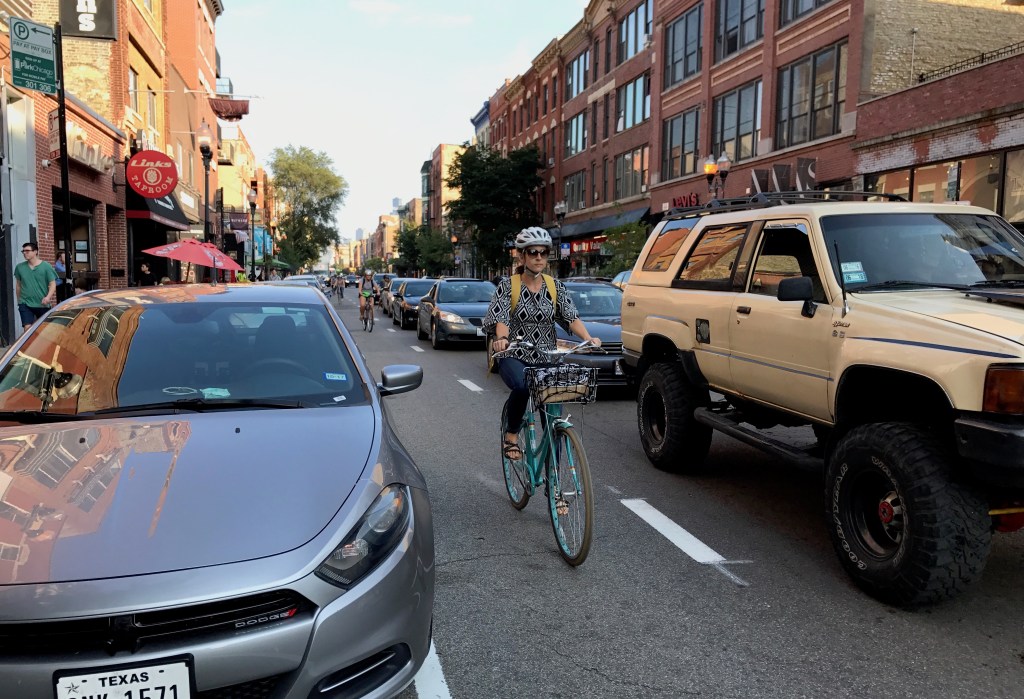 Eyes on the Street: A First Look at New “Dashed Bike Lanes” on Milwaukee Avenue