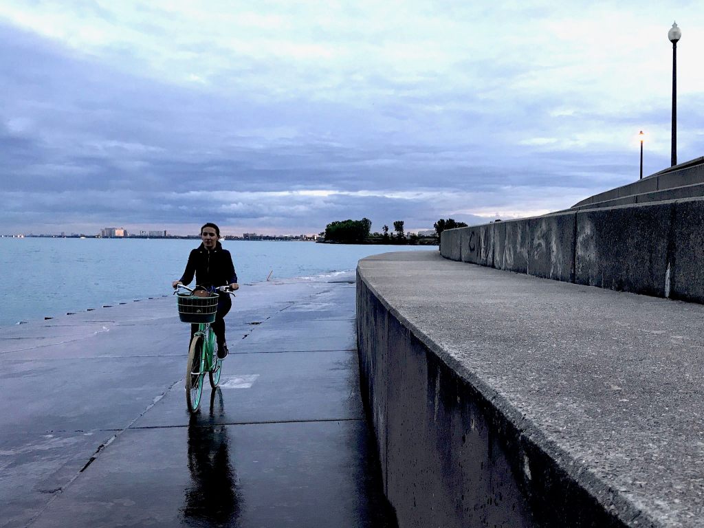 Not Lichen It: Injured Cyclist Wants Park District to Address the Lakefront Algae Problem