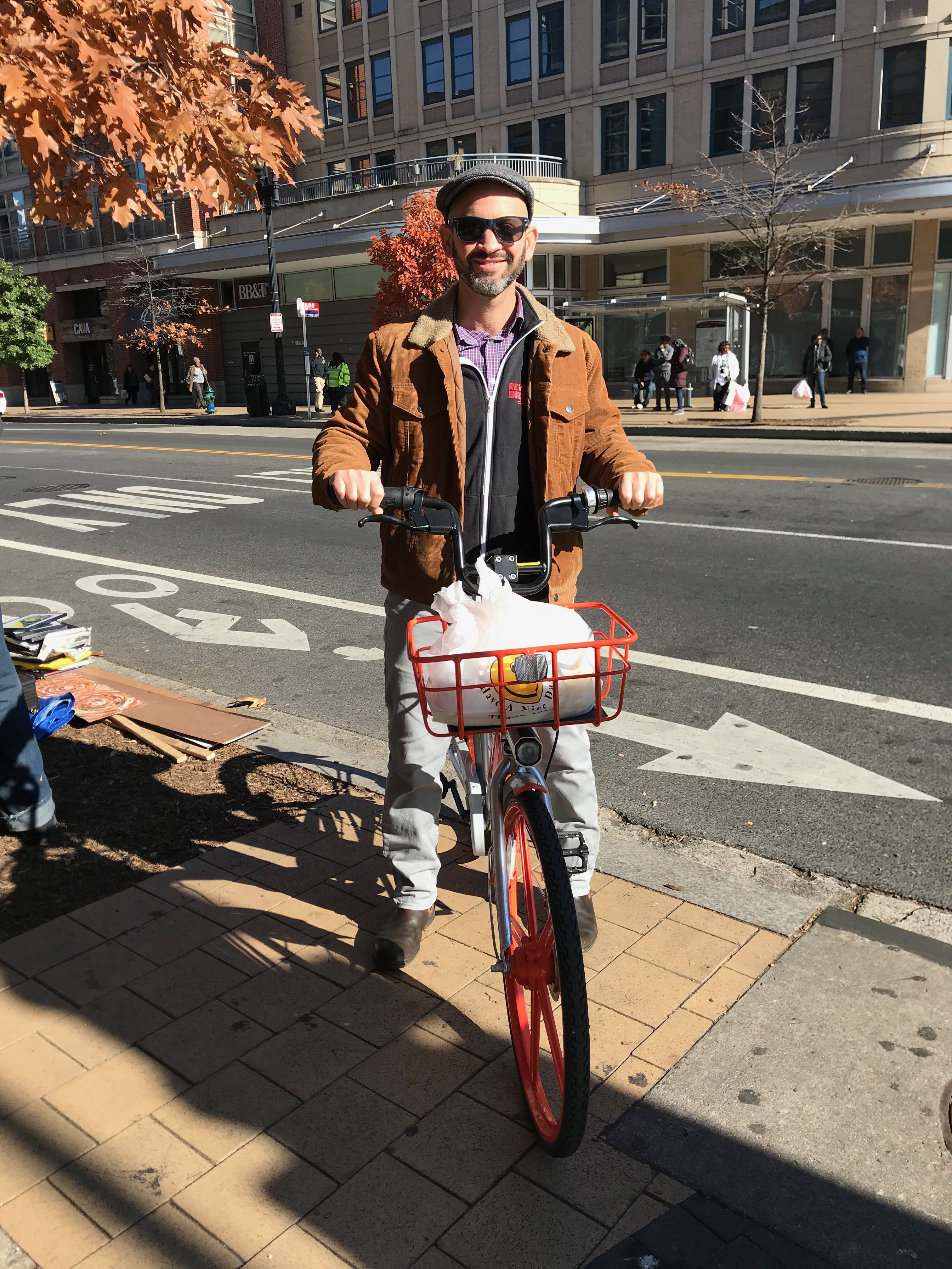 A real basket was handy for carrying a precious payload of pupusas. Photo: Tanya Schneider
