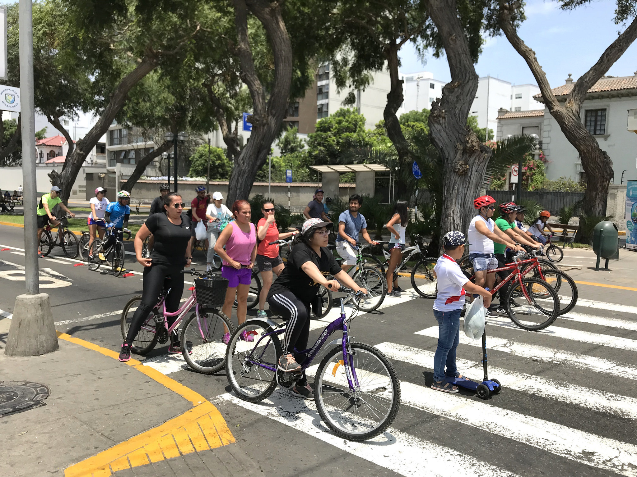 Lima's Sunday Ciclovía. Photo: John Greenfield