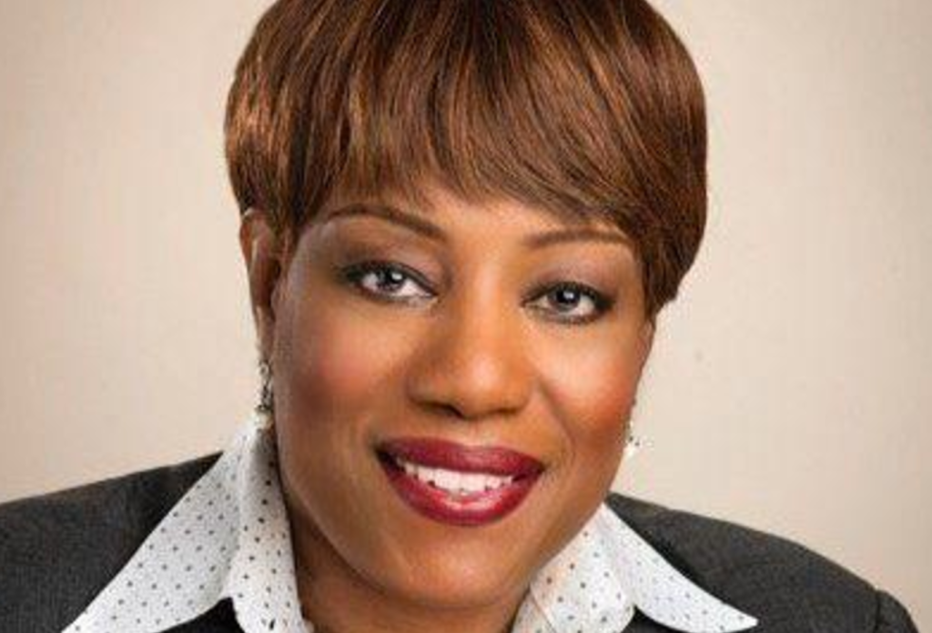 The Tribune Praises Pat Dowell’s “Expertise in Urban Planning”