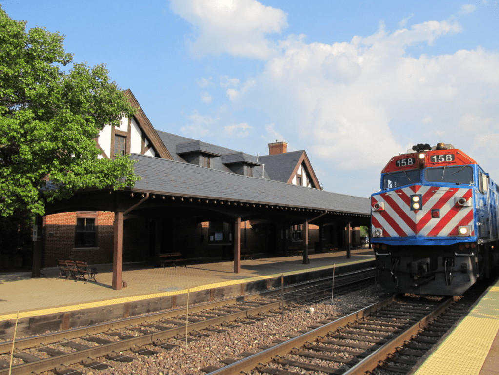 Metra Launching New Reverse Commute Service to Lake County Next Month