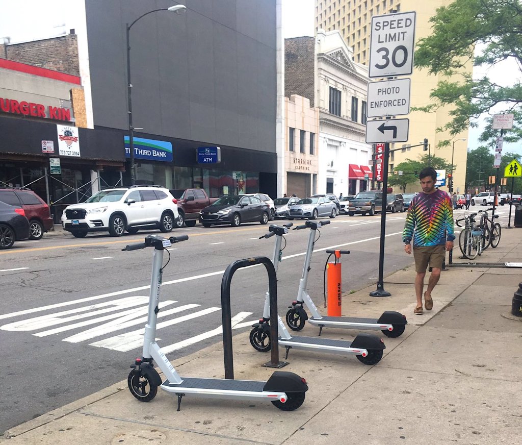Meet the Pro-Scooter Feed “Chicago Scooters Are Fine”