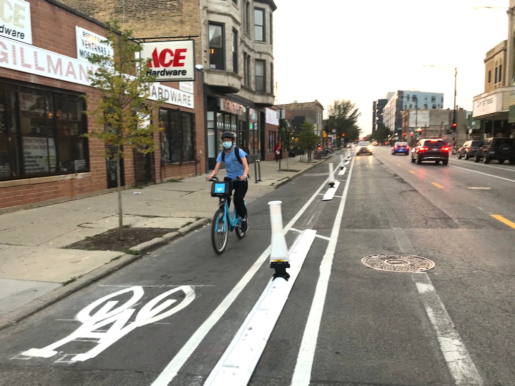 ATA: Here’s how to overcome obstacles to building a protected bike lane network in Chicago