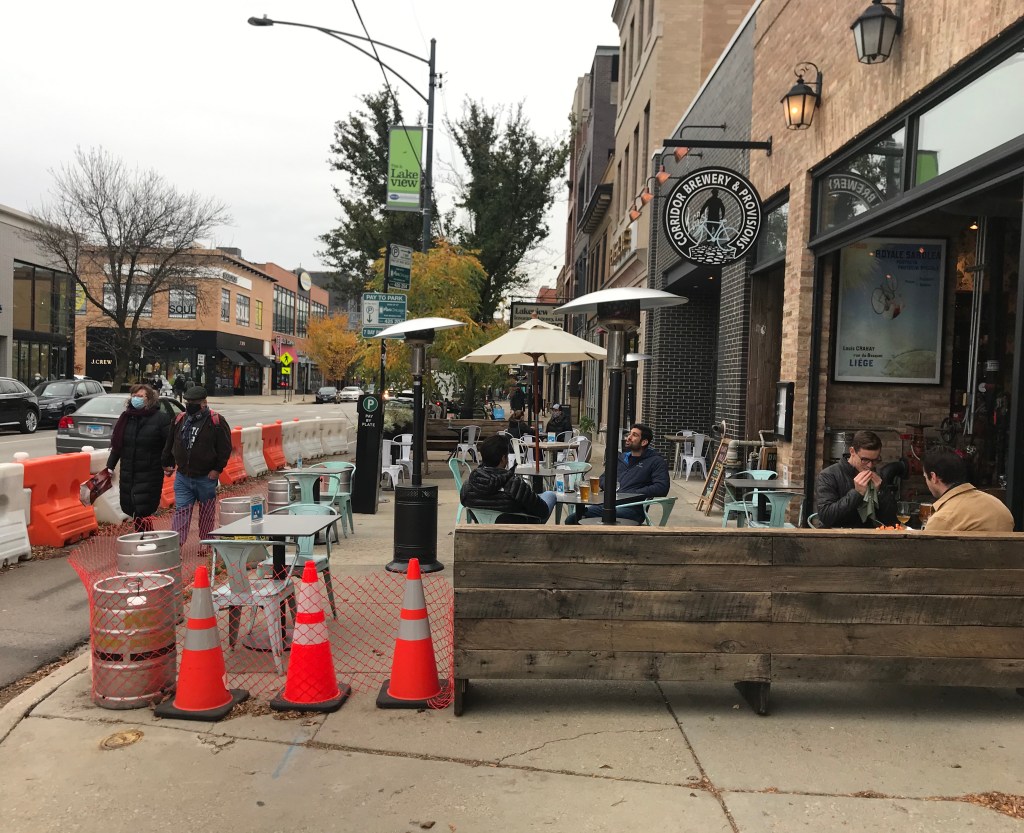 Chicago businesses: Here’s what’s required to use parking lanes to enable outdoor seating