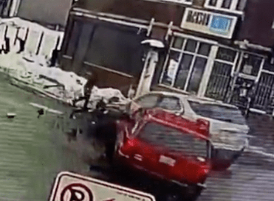 Driver, possibly fleeing traffic stop, fatally struck Lakisel Thomas, 43, in Englewood