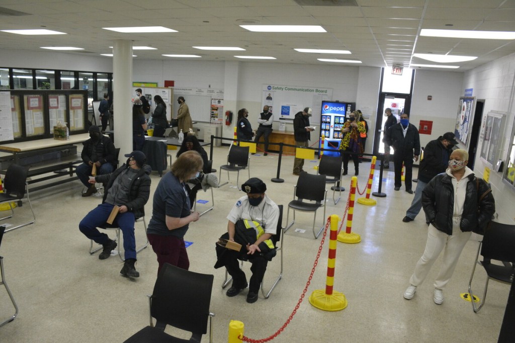 Pace and CTA pitch in on COVID-19 testing and vaccination efforts