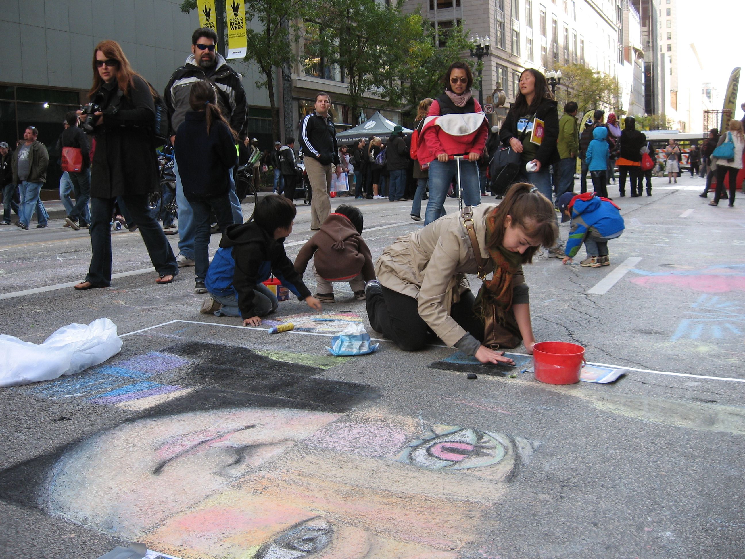 Open Streets on State in 2011. Photo: Chicago Loop Alliance