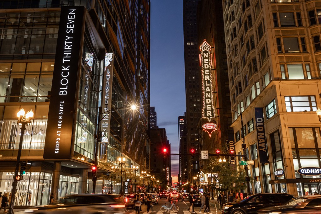 Chicago Loop Alliance report shows more downtown walking, transit use, less parking