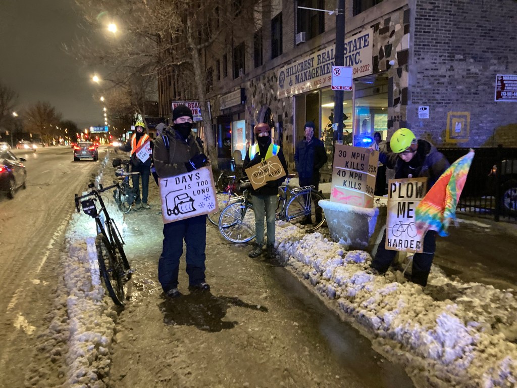 During bikeway maintenance rally,  Ald. Vasquez discusses efforts to make Clark lanes work