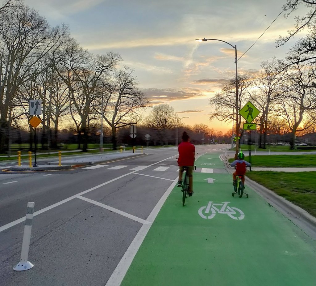 Block Club’s car-centric take on “horrible” Austin bike lanes contains a kernel of truth