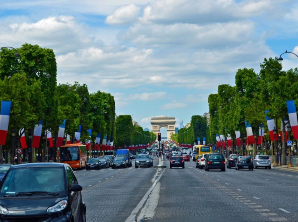 Why French and US Road Deaths Went In Dramatically Different Directions