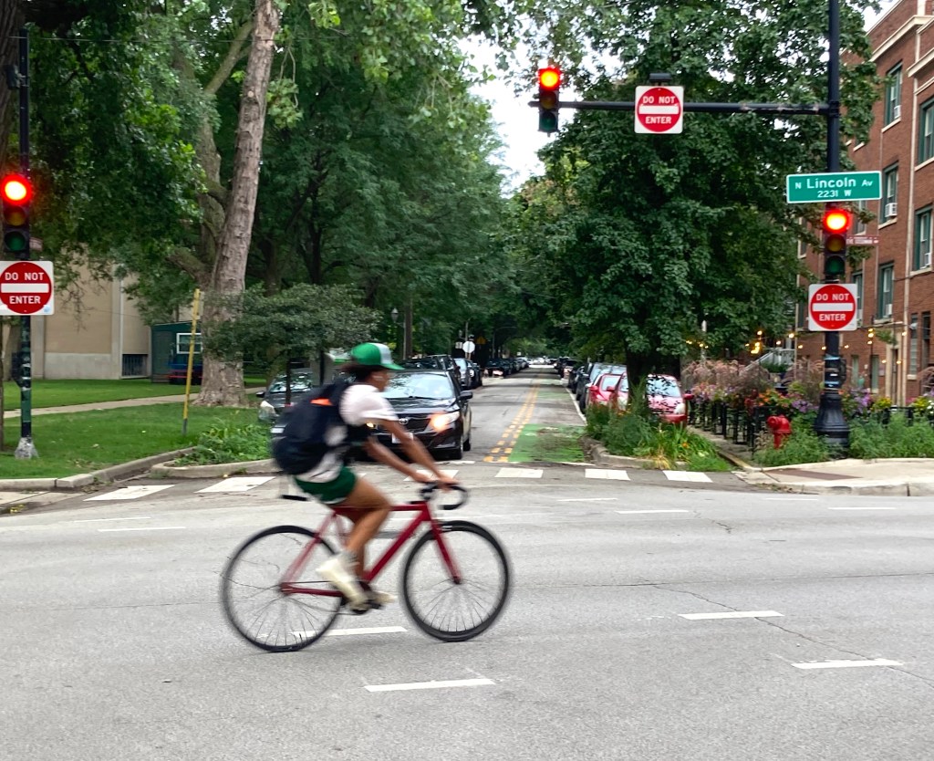 The Sunnyside contraflow lane: A little infrastructure that makes a big difference