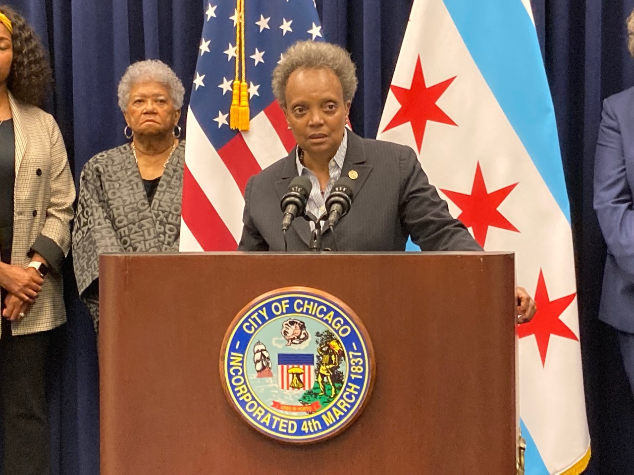 Lightfoot at today's press conference. Photo: John Greenfield