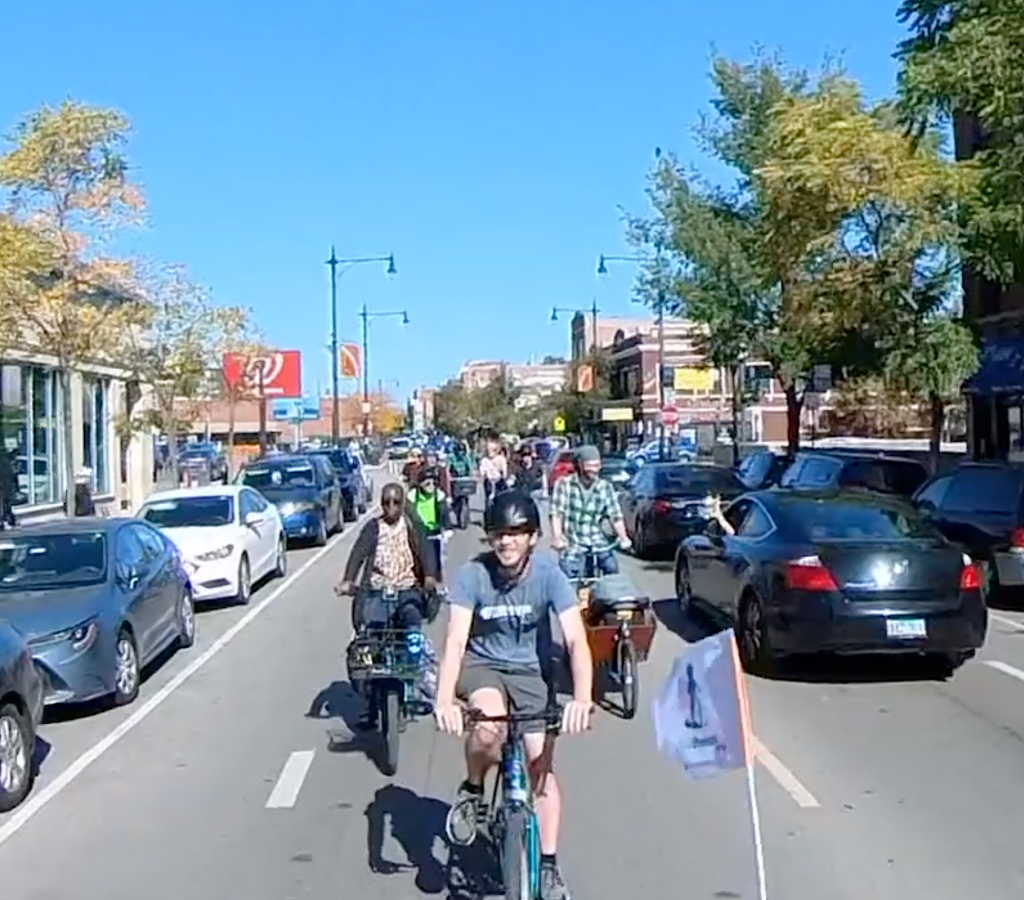 SlowStreets wants the vibrant Andersonville business strip to go car-free