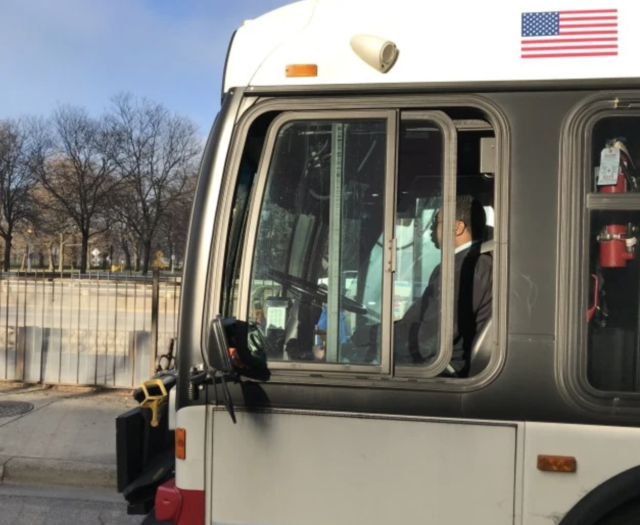 A CTA bus driver on Sheridan Road. Photo: John Greenfield