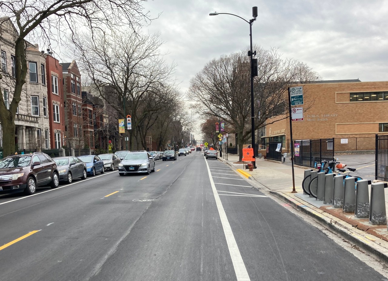A Divvy station next to the Sulzer Library. Belmont east of Clark is not getting bike lanes. Photo: John Greenfield