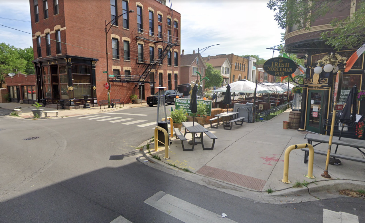 Crosswalks run through the tavern's outdoor seating area. Image: Google Maps