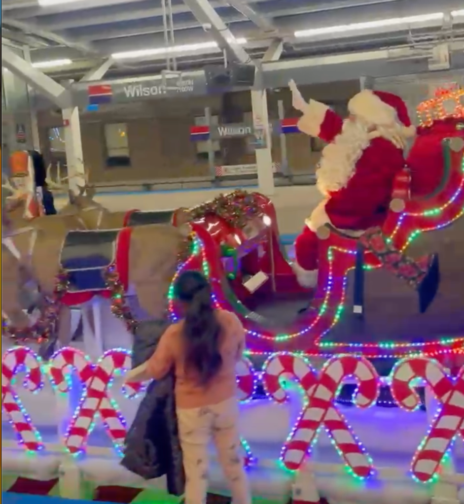 Eyes on the street: Riding the CTA’s Holiday Train and Bus