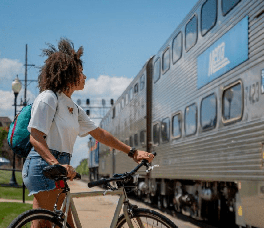 As Chicagoland transit faces a fiscal cliff, RTA five-year plan sketches a funding path