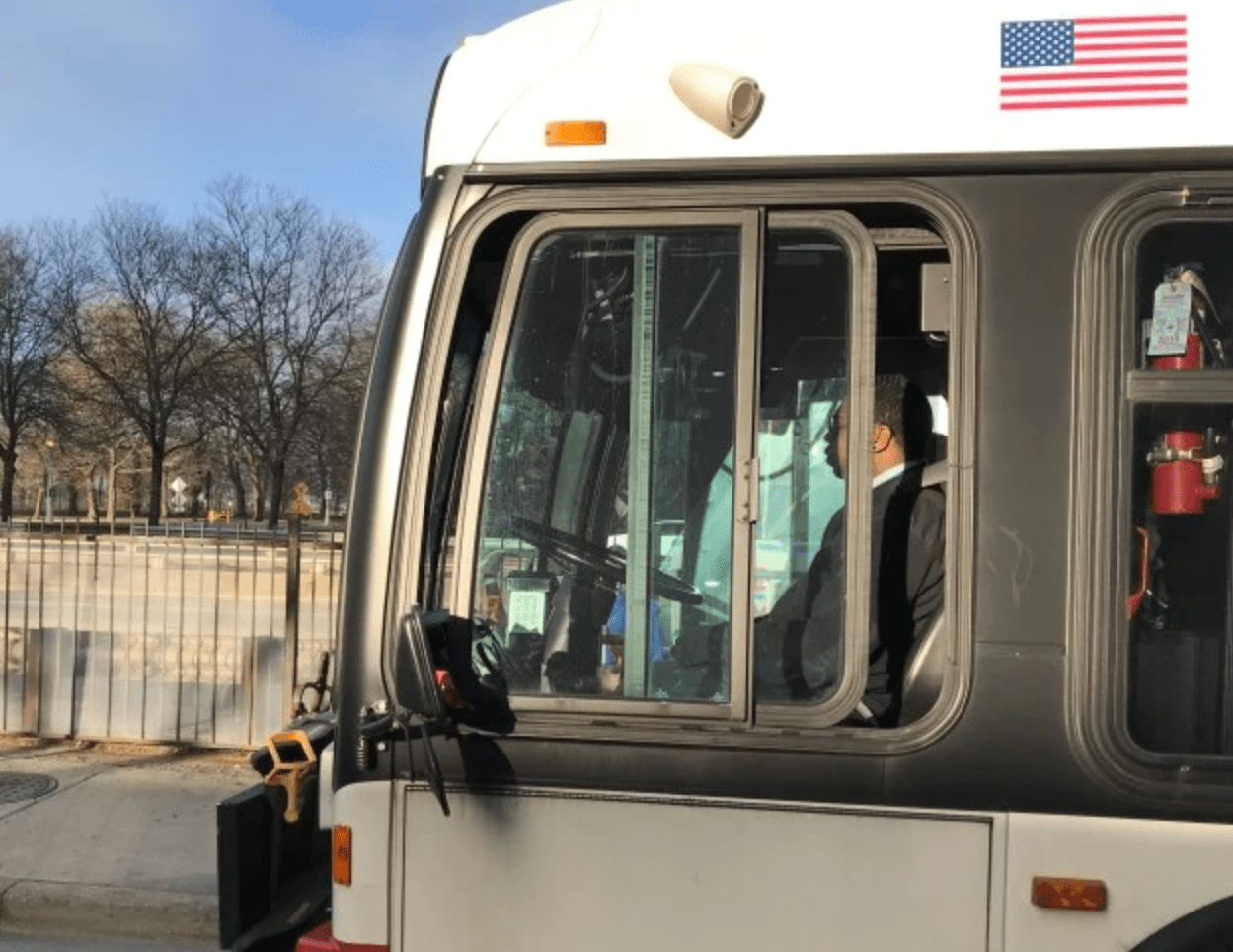 A CTA bus driver on Sheridan Road. Photo: John Greenfield