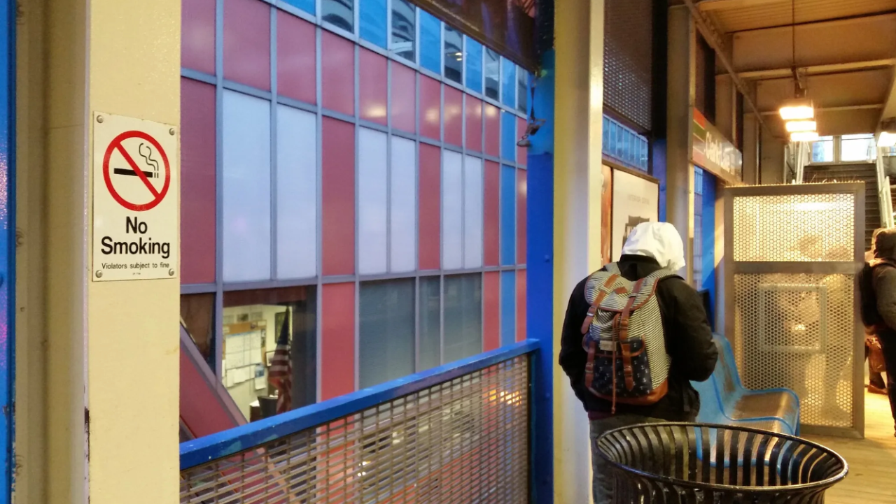 A “No Smoking” sign at the Clark/Lake 'L' station. Photo: CTA