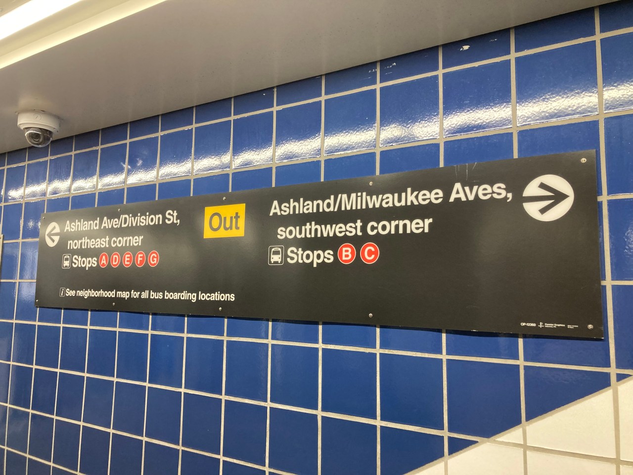 Wayfinding sign at the Division Blue Line station. Photo: John Greenfield