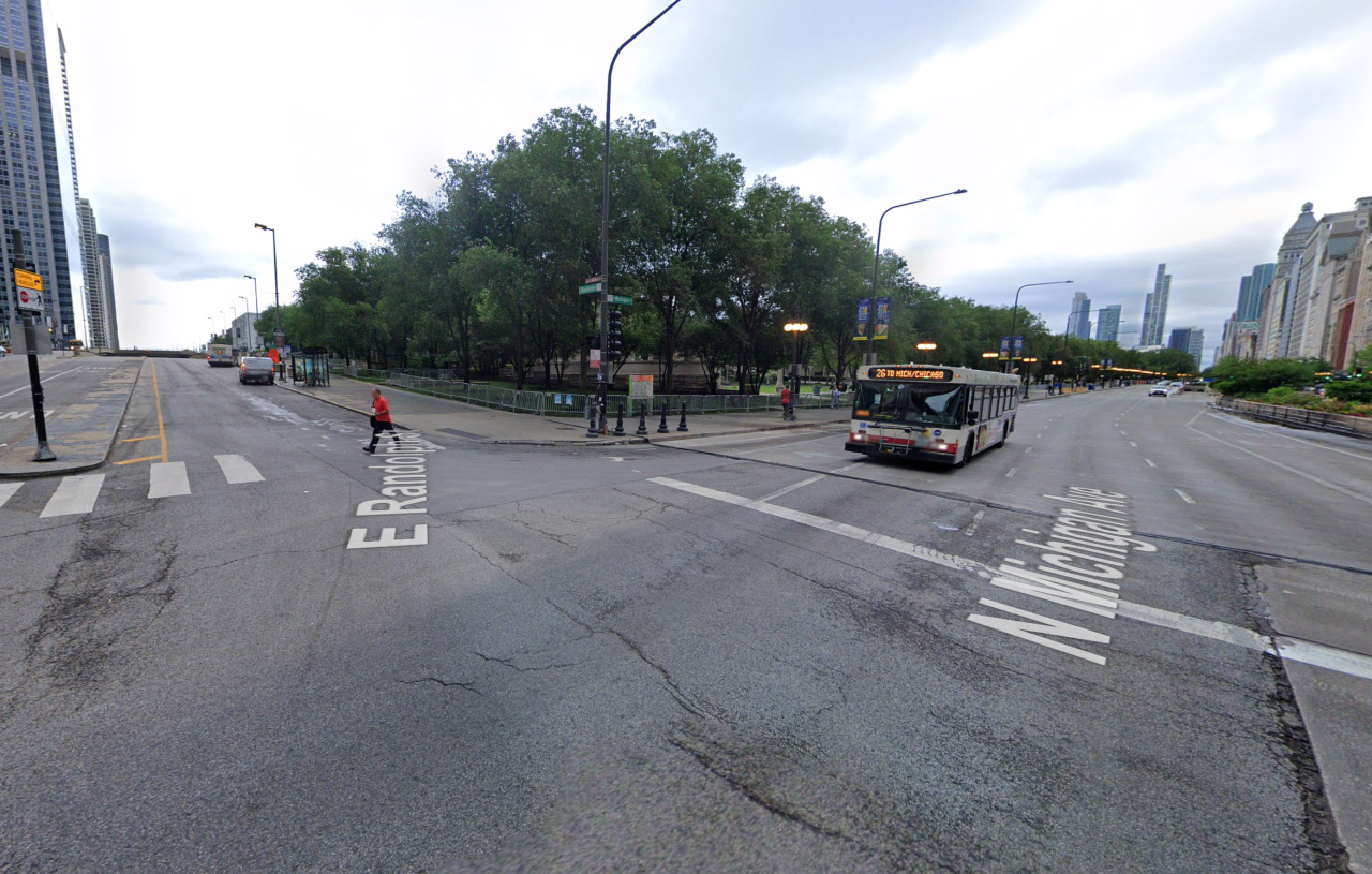 Most cyclists accessed the bike station via multilane Michigan Avenue and Randolph Street. Image: Google Maps
