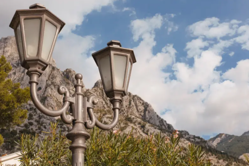 Colorado Program Fixes Broken Streetlights Instead of Arresting People for Broken Windows