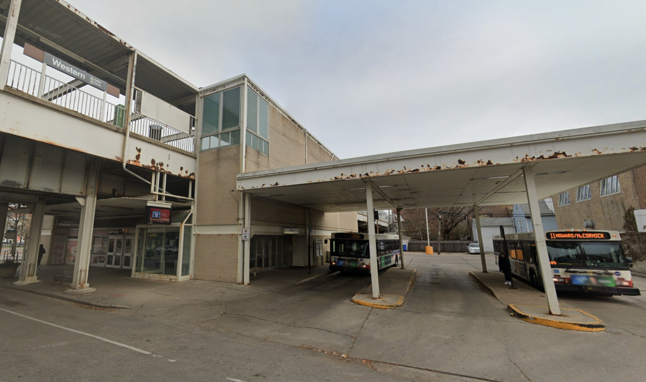 The bus turnaround at the south side of the Western Brown Line stop. Image: Google Maps