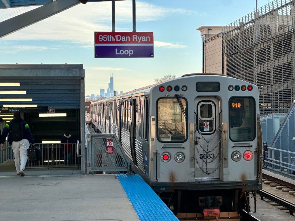 Help Streetsblog Chicago raise funds to keep fighting for livable streets in 2024