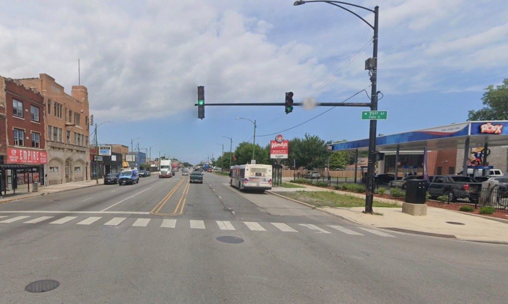 Driver cited for fatally striking woman in her late 40s near 71st/Western in Chicago Lawn