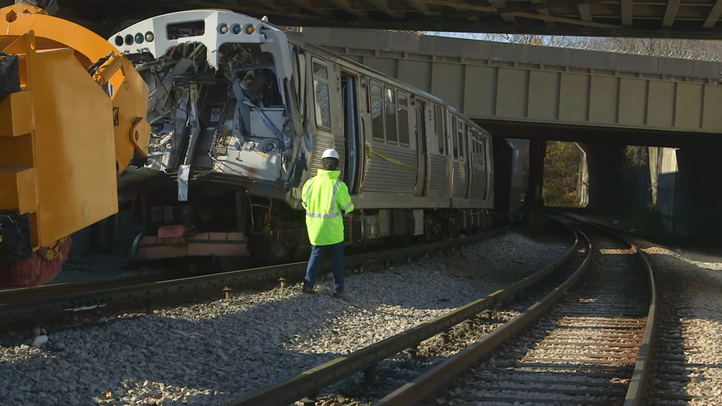 Not so Swift: Yellow Line restoration drags on after crash, as confusion reigns over shuttle bus service