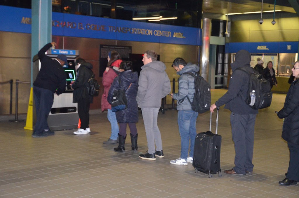 First day of new Metra fares sees long lines at downtown terminal ticket machines