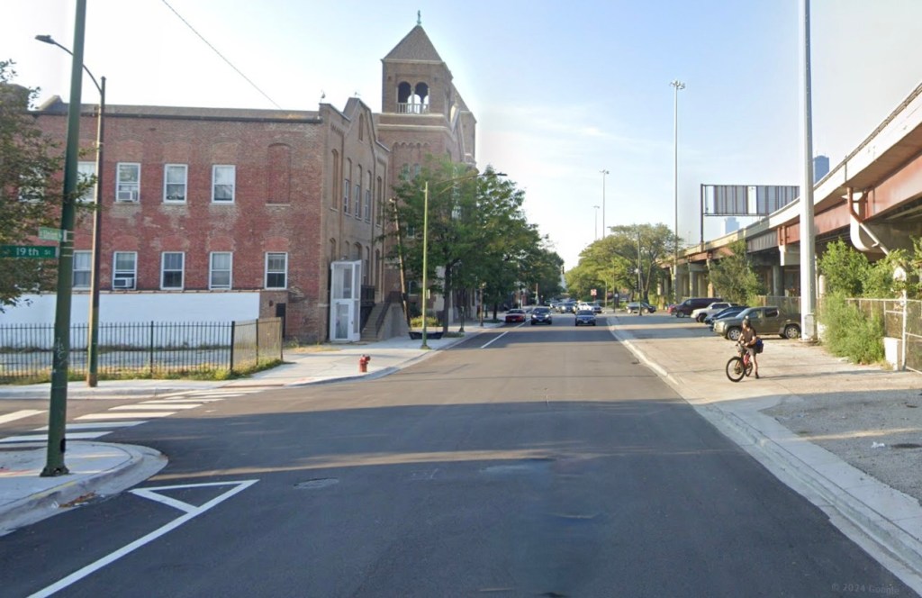 Hit-and-run Jeep driver fatally struck man, 64, riding bike in Pilsen, 3rd Chicago bike death this year