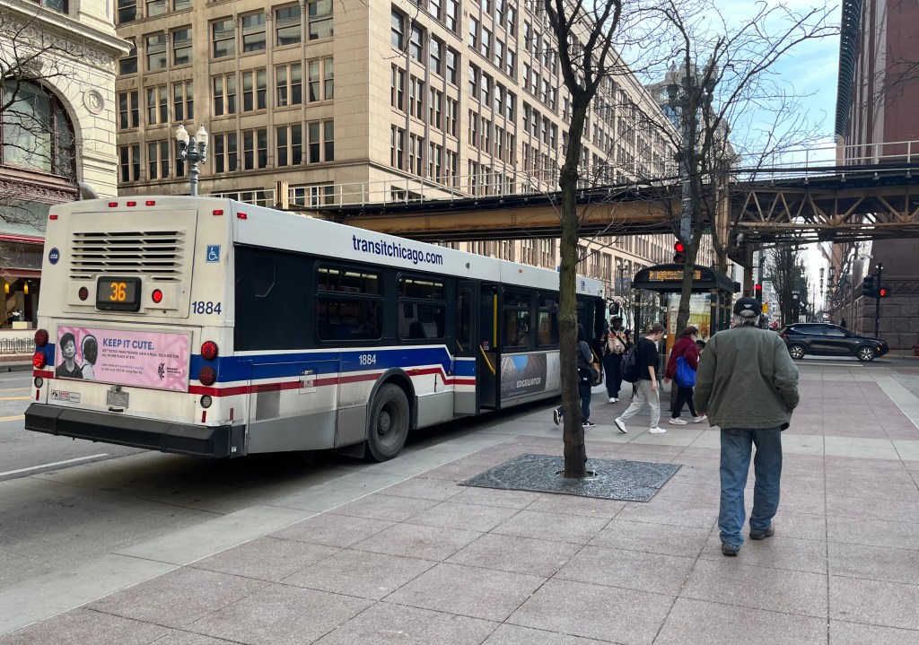 CTAction on recent transit agency claims of pre-COVID-style frequency: “Bus staffing is going well, but ‘L’ staffing and service are still subpar”