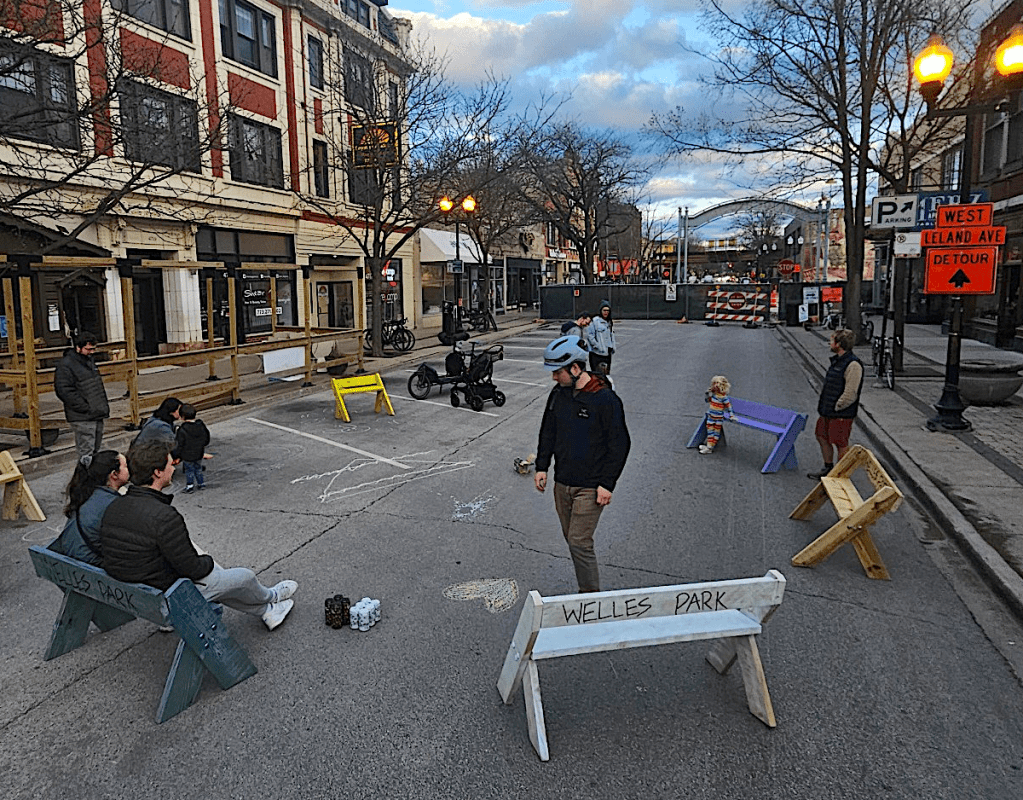 Eyes on the street: Walk/bike/transit advocates have turned car-free Lincoln Avenue in Lincoln Square into a vibrant public space