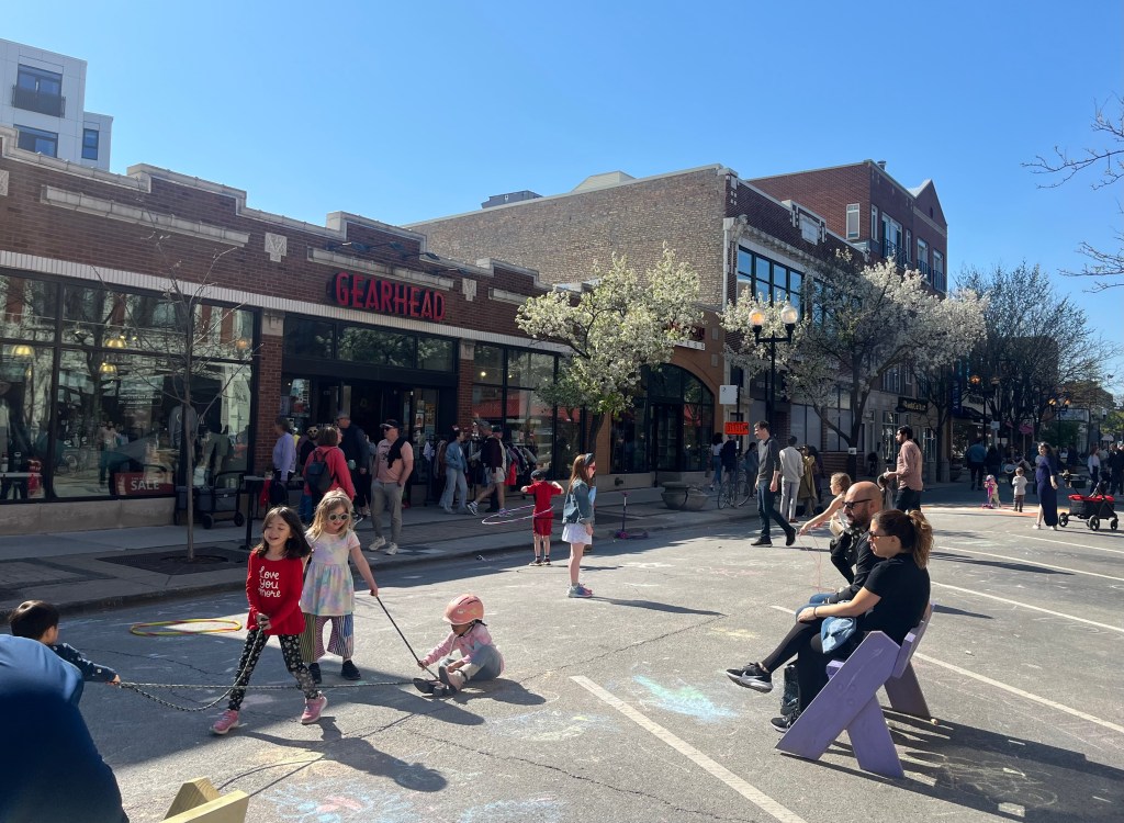 Despite what Inside Publications NIMBY newspapers claim, HOLS board member is not advocating for permanently closing Lincoln to cars