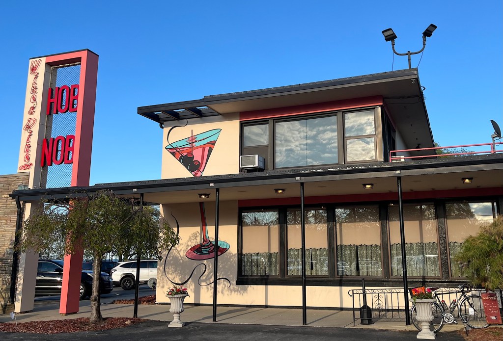 We completed a Metra + bike trip to a Wisconsin-style supper club with relish (trays), Part 2: Crossing the Cheddar Curtain to the Hobnob