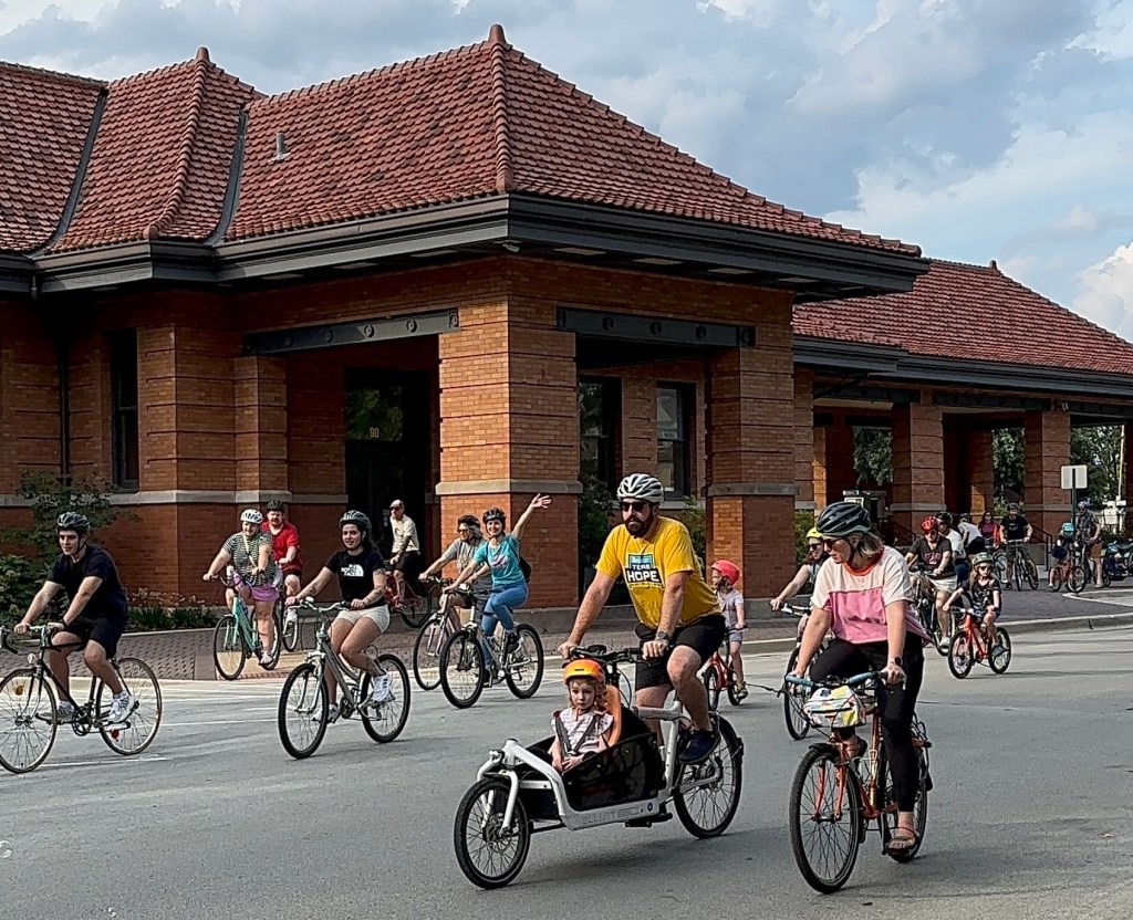 Ride Riverside is pushing pedaling in the historic suburb, and calling on the village to eliminate crash deaths