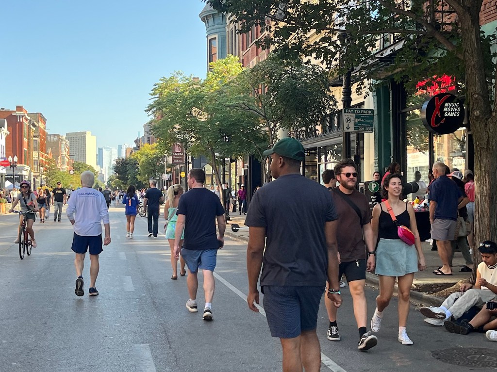 Eyes on the Street: Take a virtual 15-minute walk on car-free Milwaukee Ave. from Division to North during Sunday’s Meet Me on Milwaukee