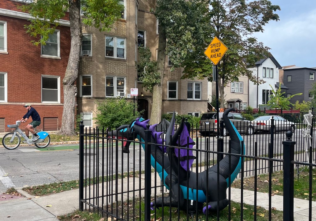 Take a virtual ride on the new, currently spooky, Argyle-Winnemac Greenway between Lake Michigan and the Chicago River