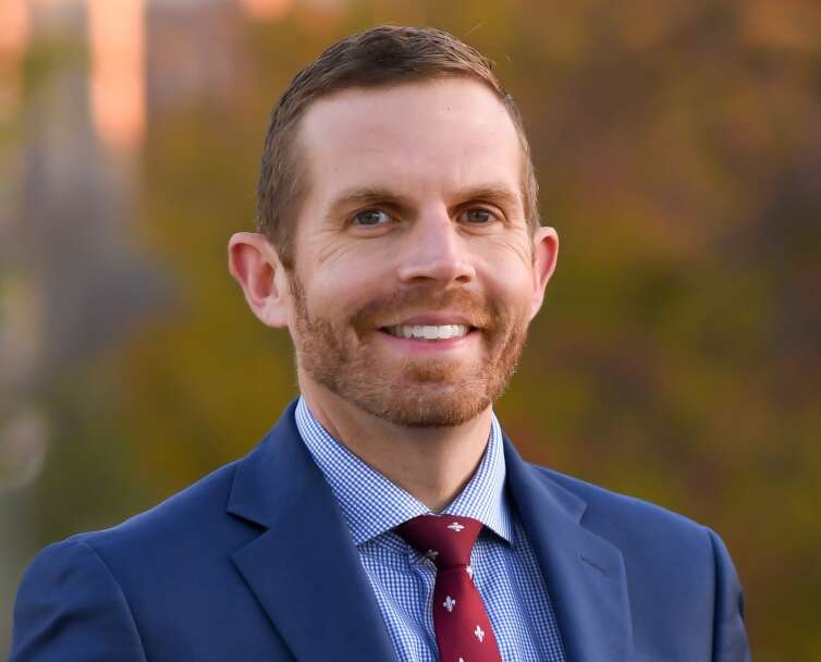 Star:Line Chicago, Capitol Fax (and Streetsblog?) brutally roast Illinois Policy CEO’s clueless op-ed about the transit bill