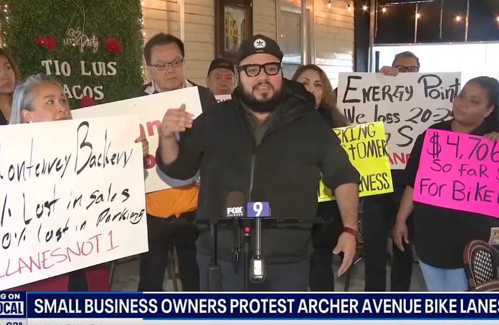 Yo, bum rush the office! After griping to  reporters about Archer parking, which was recently addressed, Zuno, Martinez & crew stormed the 12th Ward headquarters
