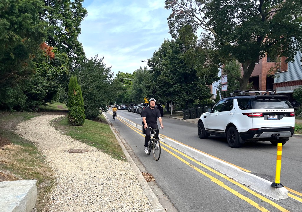Take a virtual walk on the Winnslie Parkway Expansion, and a ride on the Ravenswood Avenue Greenway