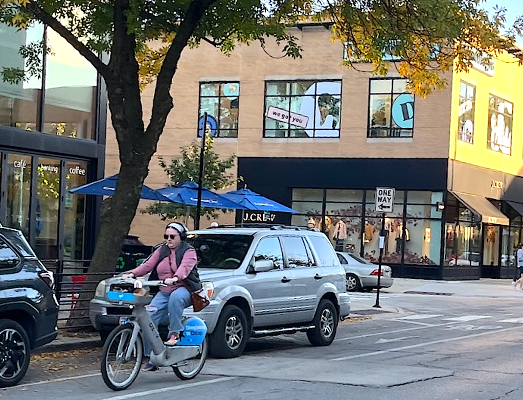 The proposed Divvy contract extension goes before the Traffic Safety committee for a vote tomorrow, but there are key Lime objections